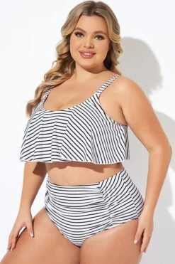 Black And White Stripes Scoop Neck Bikini Top -Trendy Bikini Set Sales Store b debk063008 3