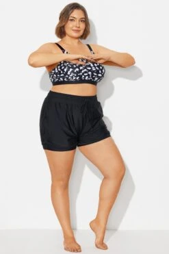 Plus Size Black Mid Waist Women Shorts 7 Plus Size Black Mid Waist Women Shorts -Trendy Bikini Set Sales Store b debt065002 4
