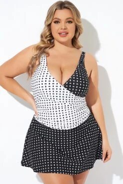 Graphic Pattern Wrap Style Adjustable Straps Swimdress 8 Graphic Pattern Wrap Style Adjustable Straps Swimdress -Trendy Bikini Set Sales Store b desd107001 3