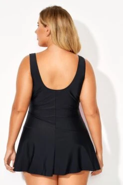 V-Neckline Criss-cross Style Women Swimdress 6 V-Neckline Criss-cross Style Women Swimdress -Trendy Bikini Set Sales Store b sfsd2003099 4