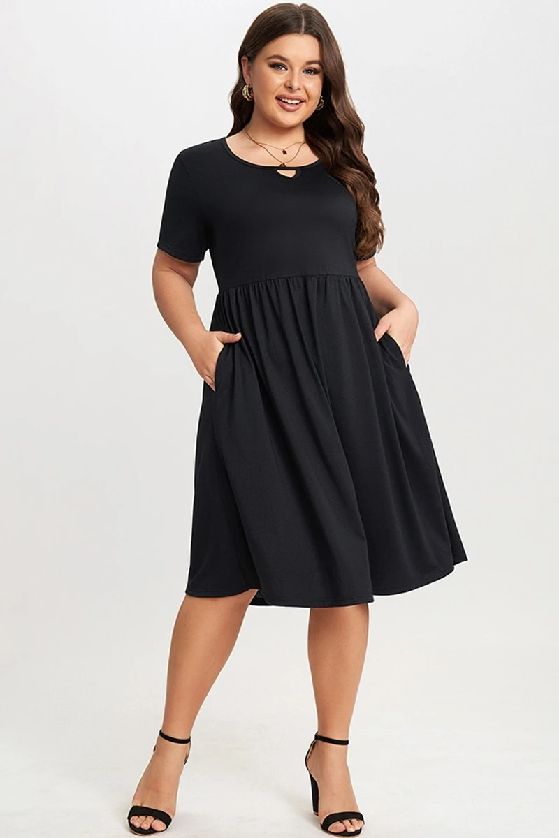 Black Short Sleeve Plus Size Pockets Midi Dress 1 Black Short Sleeve Plus Size Pockets Midi Dress